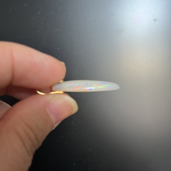 Pre owned 18k gold Ethiopian opal pendant - Picture 8 of 10